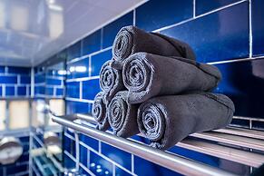 YAB Guesthouse - Female Only