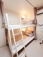 YAB Guesthouse - Female Only