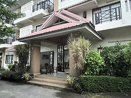 Chat Residence Hotel