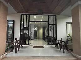 Chat Residence Hotel