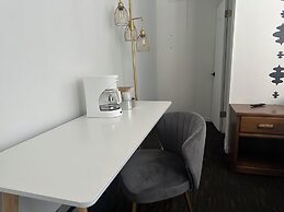 Grand Central Motel
