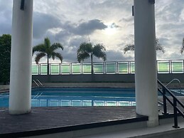 Elegant Condo at Symphony Tower 26C