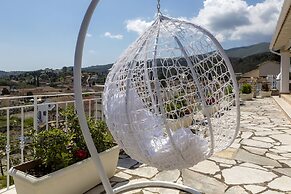 Solaris Methea Deluxe Suites