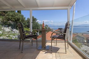 Solaris Methea Deluxe Suites