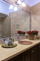 Solaris Methea Deluxe Suites