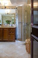 Solaris Methea Deluxe Suites