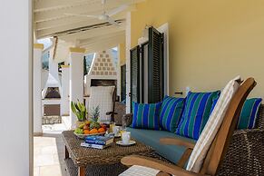 Solaris Methea Deluxe Suites