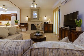 Solaris Methea Deluxe Suites