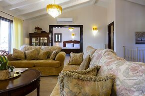 Solaris Methea Deluxe Suites