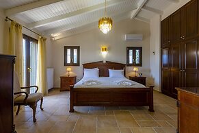 Solaris Methea Deluxe Suites