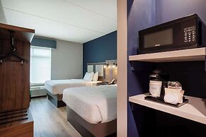 La Quinta Inn & Suites by Wyndham Chattanooga Downtown/South