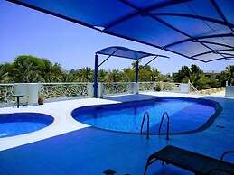 The Royal Garden Hotel