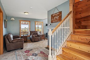 Canaseraga 'malarkey' Home - 5 Mi to Skiing!