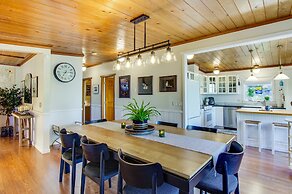 Puget Sound Cottage w/ Private Community Beach!