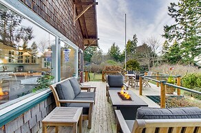 Puget Sound Cottage w/ Private Community Beach!