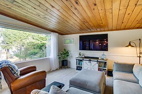 Puget Sound Cottage w/ Private Community Beach!