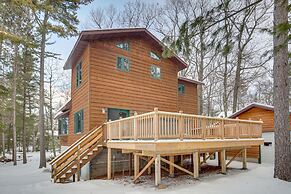 Lakefront Rhinelander Retreat w/ Private Hot Tub!