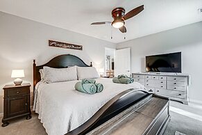 Northeast Wilmington Home ~ 5 Mi to Beach!