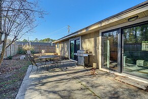 Northeast Wilmington Home ~ 5 Mi to Beach!