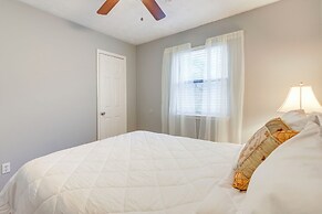 Lithonia Home, 5 Mi to Panola Mountain State Park