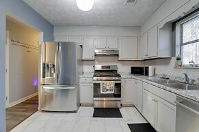 Lithonia Home, 5 Mi to Panola Mountain State Park