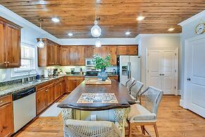 Lakefront Jacksons Gap Retreat w/ Grill & Dock!