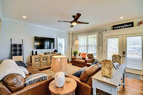 Lakefront Jacksons Gap Retreat w/ Grill & Dock!