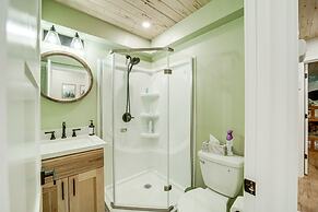 Deck & Fire Pit: Modern Munds Park Retreat!