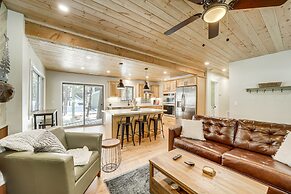 Deck & Fire Pit: Modern Munds Park Retreat!