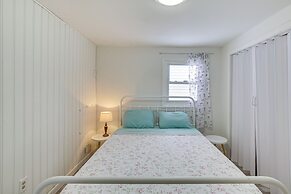 Riverfront Topsham Home ~ 28 Mi to Portland!