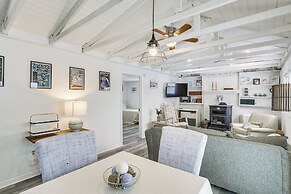 Riverfront Topsham Home ~ 28 Mi to Portland!