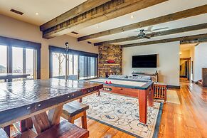 Quiet Blue Ridge Cabin w/ Hot Tub, Mountain Views!