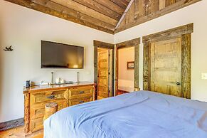 Quiet Blue Ridge Cabin w/ Hot Tub, Mountain Views!