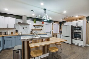 Stunning Jackson Home ~ 2 Mi to Downtown!