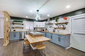 Stunning Jackson Home ~ 2 Mi to Downtown!