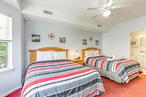 Community Pool & Tennis Court: Myrtle Beach Condo