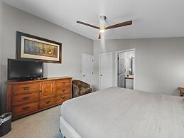 Legends 10 4br 4ba 4 Bedroom Townhouse by RedAwning