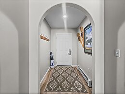 Legends 10 4br 4ba 4 Bedroom Townhouse by RedAwning