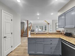 Legends 10 4br 4ba 4 Bedroom Townhouse by RedAwning