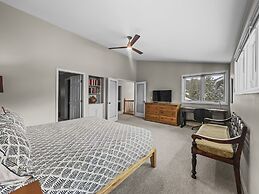 Legends 10 4br 4ba 4 Bedroom Townhouse by RedAwning