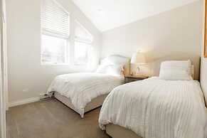 Northwoods E311 5 Bedroom Condo by RedAwning