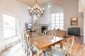 Northwoods E311 5 Bedroom Condo by RedAwning