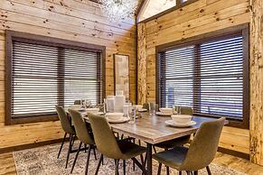 Er29 - Pop's Perch 2 Bedroom Cabin by RedAwning