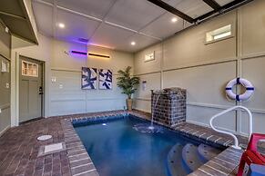 Er29 - Pop's Perch 2 Bedroom Cabin by RedAwning