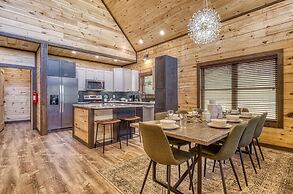 Er29 - Pop's Perch 2 Bedroom Cabin by RedAwning