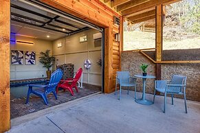 Er29 - Pop's Perch 2 Bedroom Cabin by RedAwning