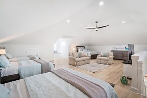 The Anchored Lighthouse - 2630 Bienville Blvd 5 Bedroom Home by RedAwn