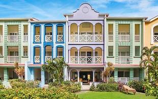 Waterfront 2-bed Townhouse - Harbour 17 2 Bedroom Townhouse by RedAwni
