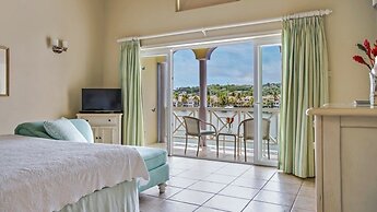 Waterfront 2-bed Townhouse - Harbour 17 2 Bedroom Townhouse by RedAwni