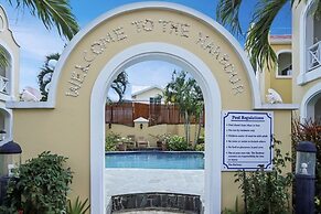 Waterfront 2-bed Townhouse - Harbour 17 2 Bedroom Townhouse by RedAwni